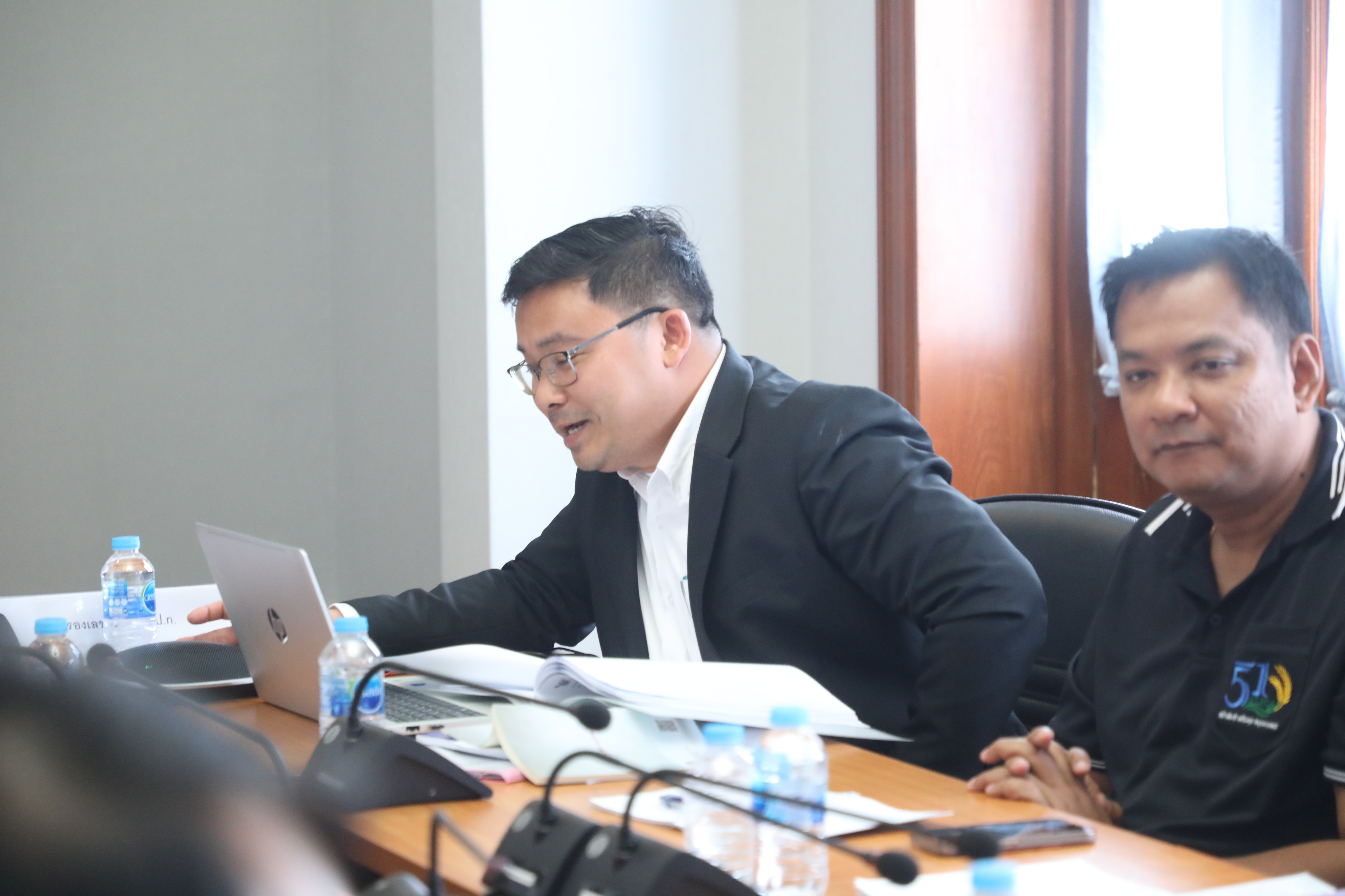 title - ส.ป.ก. ประชุมแนวทางปฏิบัติตามกฎกระทรวงการแบ่งแยกหรือโอนสิทธิในที่ดินของผู้ได้รับสิทธิโดยการปฏิรูปที่ดินเพื่อเกษตรกรรม พ.ศ. 2567 กรณีการแบ่งแยกหรือโอนสิทธิในที่ดินไปยัง ส.ป.ก.